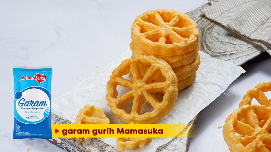 Resep Kembang Goyang Gurih-Manis, Sajian Unik Saat Natal